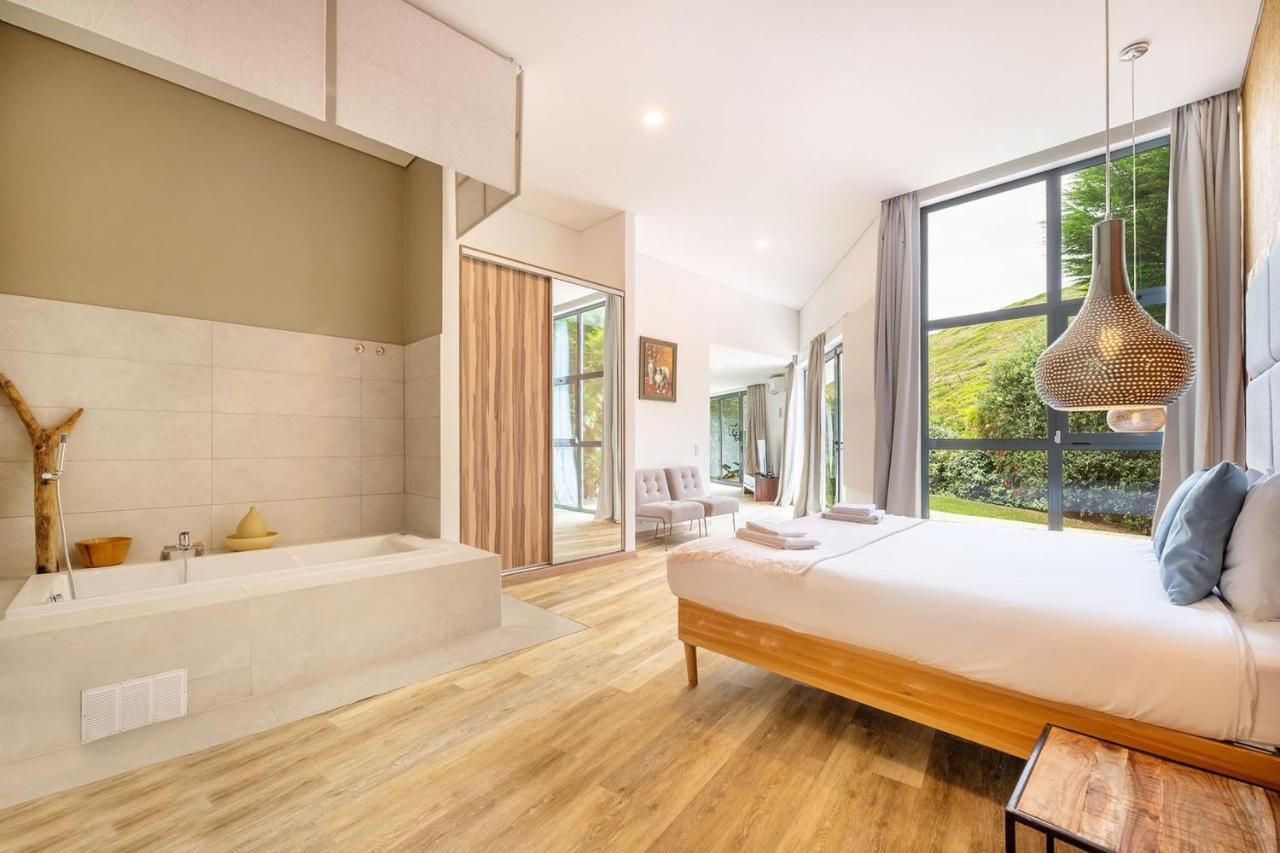 Guestready - Luxury Beach Villa With Private Pool Μάφρα Εξωτερικό φωτογραφία